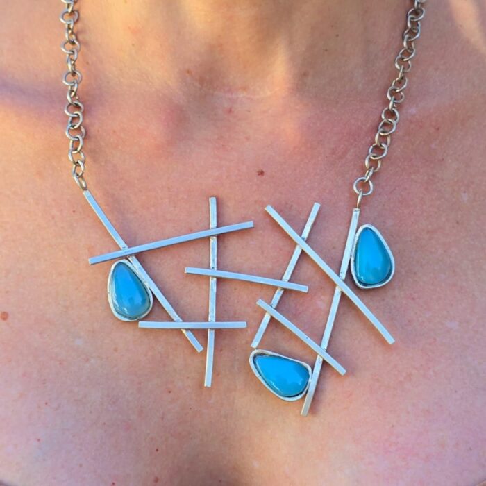 Collar Entredicho